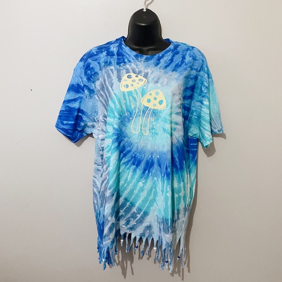 Colortone Tops - NEW Large Tye Dye Magical Mushroom Tee Shirt